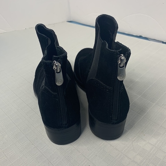 ADRIENNE VITTADINI AV- Bolte ankel booties with Brogueing NWOT - Picture 3 of 10